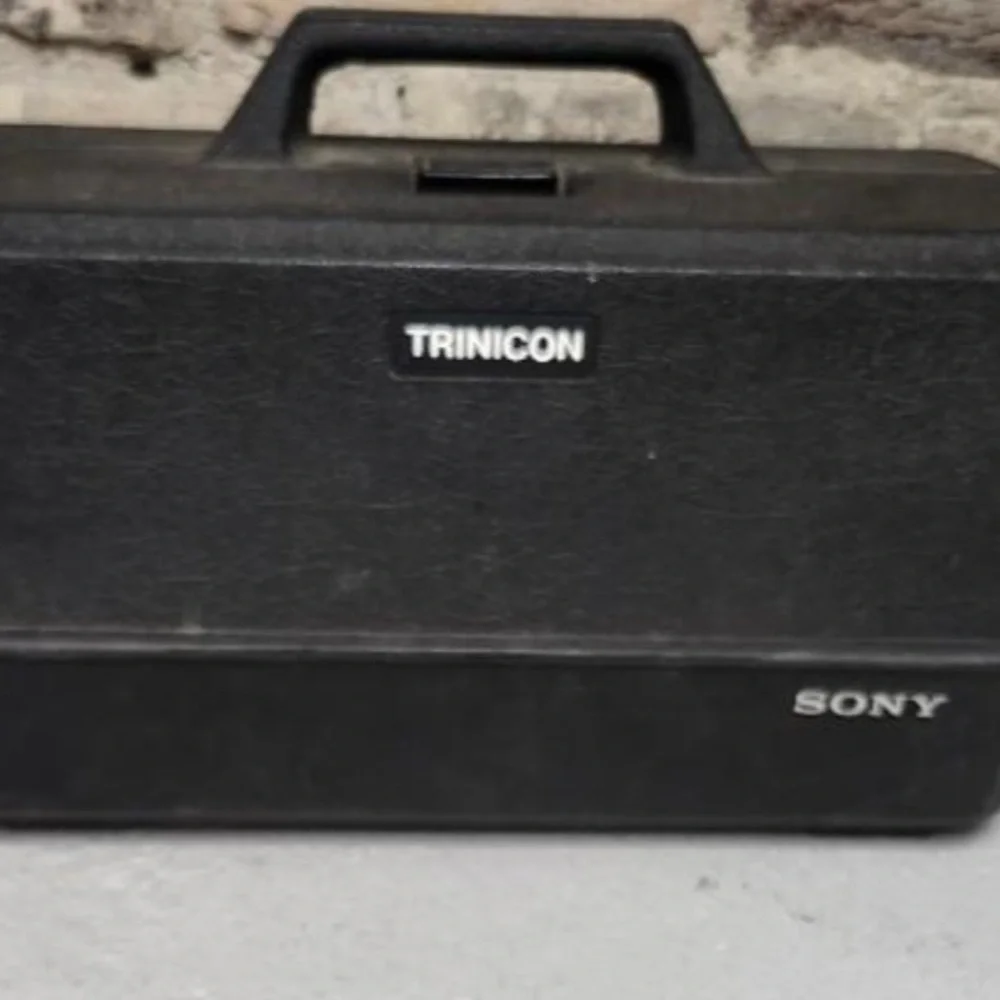 Sony Black Video trinicone Camera with Case - untested